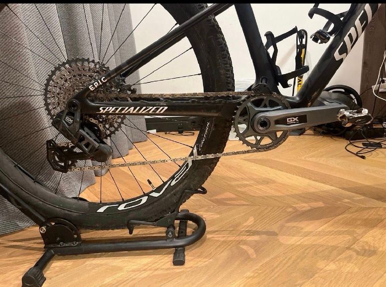 Used Specialized Epic World Cup Expert - SRAM GX AXS, RockShox Select+ 2024 2024 Mountainbike, Black, 29 — image 3 of 13