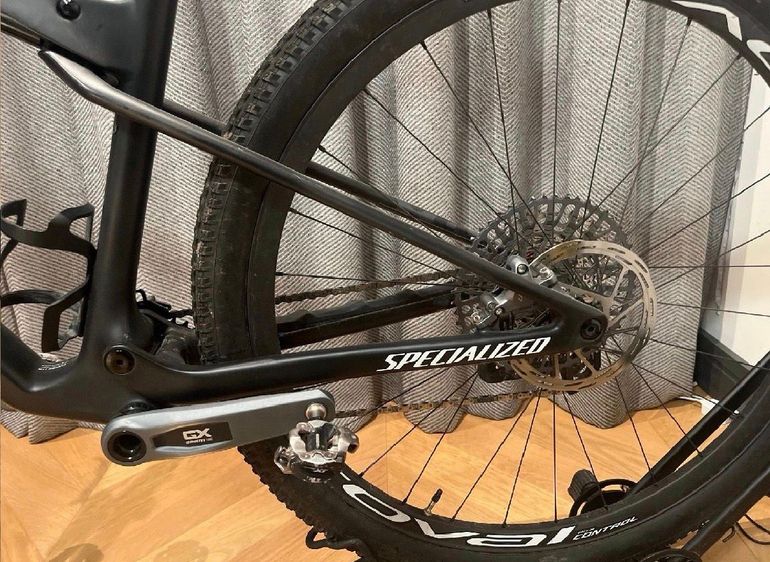 Used Specialized Epic World Cup Expert - SRAM GX AXS, RockShox Select+ 2024 2024 Mountainbike, Black, 29 — image 9 of 13