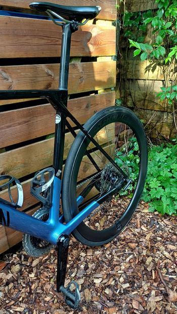Used Canyon Ultimate CF SL 7 AXS 2023 2023 Road & Gravel — image 13 of 19