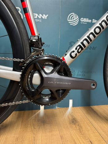 Used Cannondale SUPERSIX EVO DISC DI2 2023 Road & Gravel, Light Gray — image 3 of 17