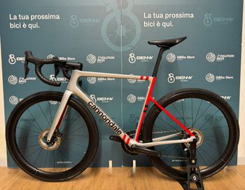 Used Cannondale SUPERSIX EVO DISC DI2 2023 Road & Gravel, Light Gray — image 14 of 17