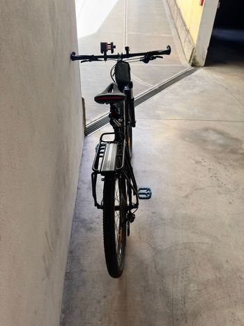 Trek Marlin 7 Gen 2 2023 2023 Mountainbike de segunda mano, Negro — imagen 3 de 4