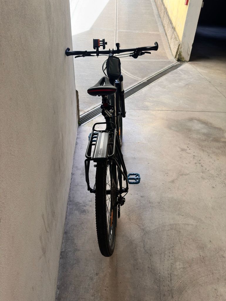 Trek Marlin 7 Gen 2 2023 2023 Mountainbike de segunda mano, Negro — imagen 3 de 4