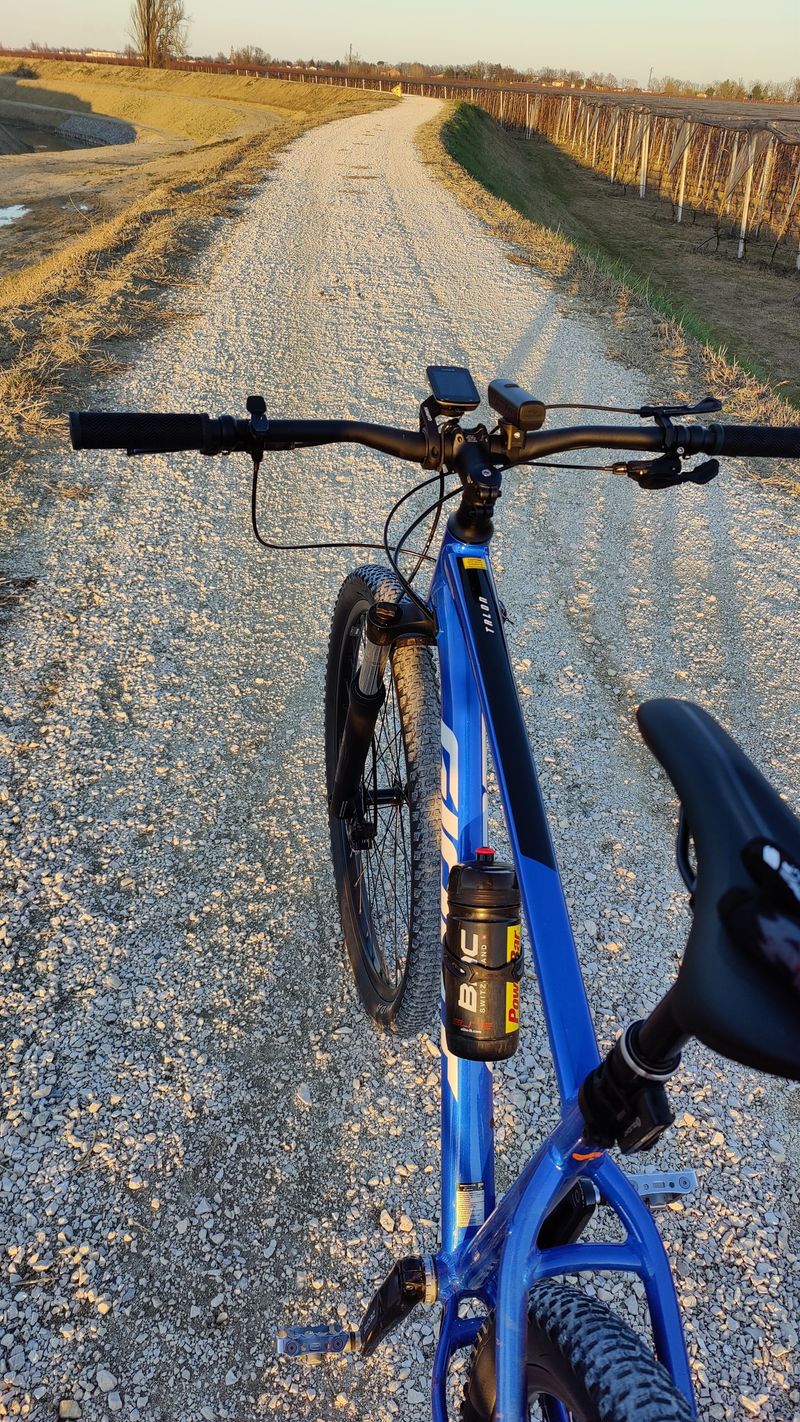 Używany Giant Talon 29 1 2022 2022 Mountainbike — zdjęcie 4 z 11