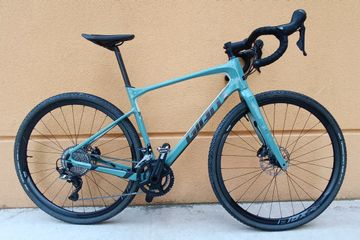 Used Giant Revolt Advanced 0 2019 2019 Road & Gravel, Green — image 2 of 15