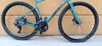 Used Giant Revolt Advanced 0 2019 2019 Road & Gravel, Grün — image 3 of 15
