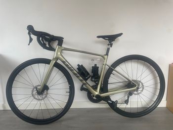 Used Giant Defy Advanced 2 2025 2025 Road & Gravel — image 2 of 4