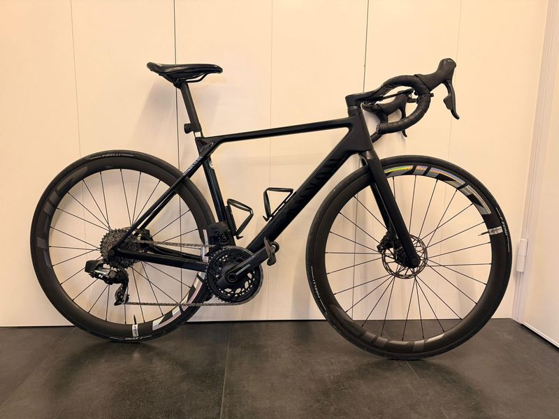 Used Canyon Ultimate CF SLX 8 Force AXS 2023 2023 Road & Gravel