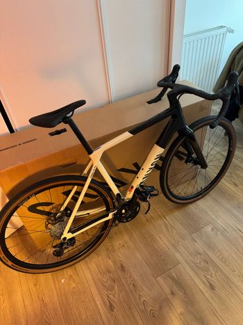 Used Canyon Grail CF SL 7 2024 2024 Racefiets & gravel