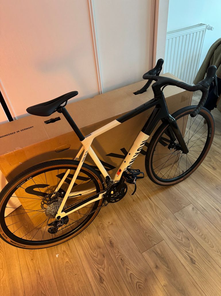 Used Canyon Grail CF SL 7 2024 2024 Road & Gravel — image 1 of 6