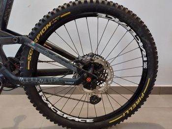 Used Canyon Torque 5 2021 2021 Mountainbike, Black, 27.5 — image 3 of 7