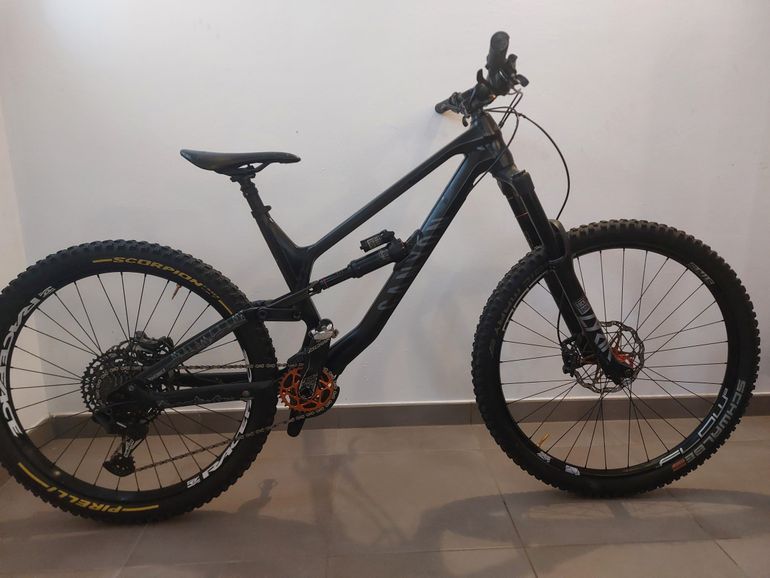 Used Canyon Torque 5 2021 2021 Mountainbike, Black, 27.5 — image 1 of 7