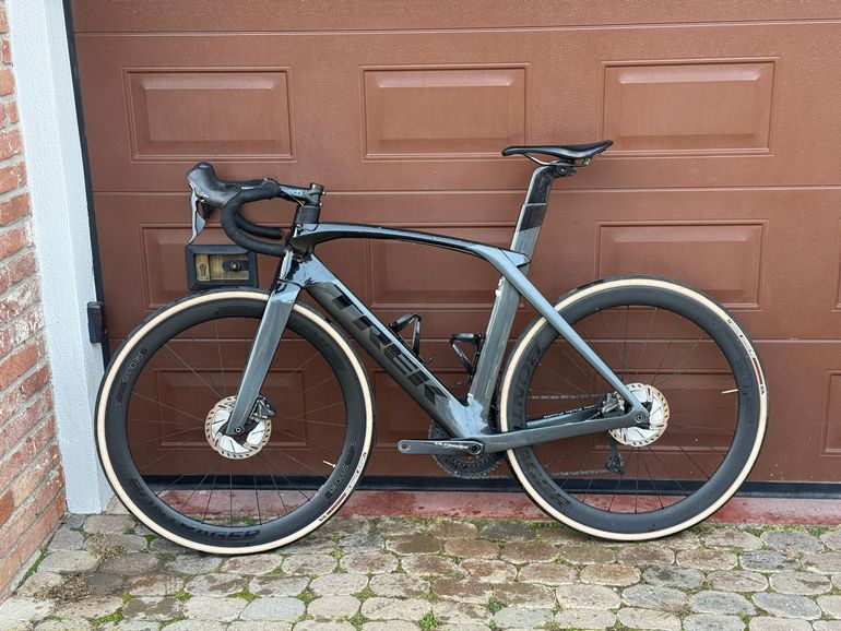 Used Trek Madone SL 6 2020 2020 Road & Gravel — image 2 of 11
