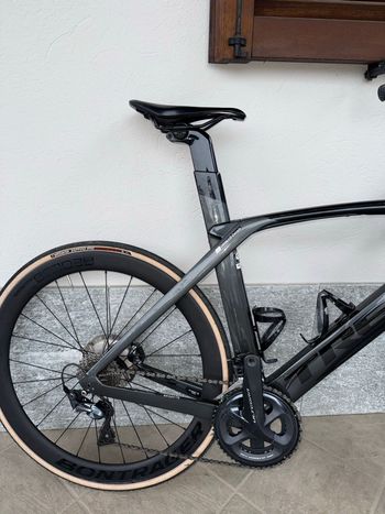 Used Trek Madone SL 6 2020 2020 Road & Gravel — image 7 of 11