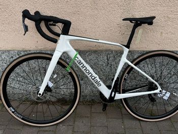 Used Cannondale Synapse Carbon 3 SmartSense 2026 2026 Road & Gravel — image 2 of 4