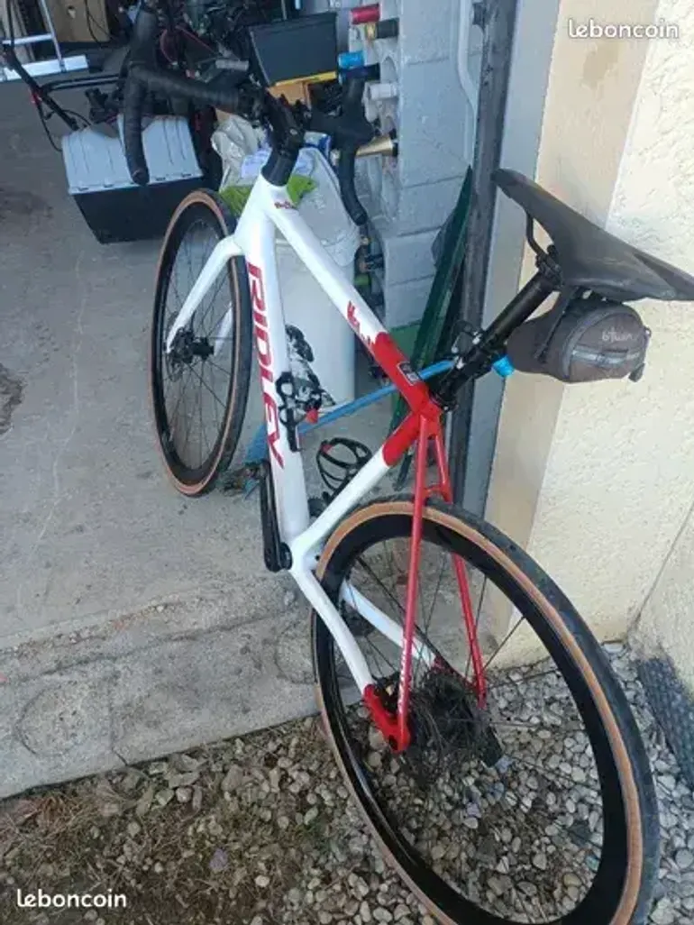 Used Ridley Helium Disc - Shimano 105 2x11sp 2023 Frameset 2023 Road & Gravel, White — image 4 of 4