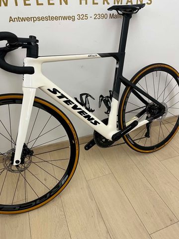 Used Stevens Arcalis 2024 Road & Gravel, White — image 3 of 8