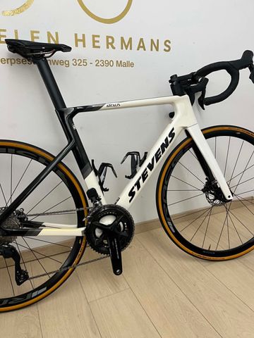Käytetty Stevens Arcalis 2024 Road & Gravel
