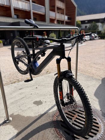 Used Specialized Turbo Levo SRAM GX Eagle AXS 2022 Mountainbike — image 5 of 6