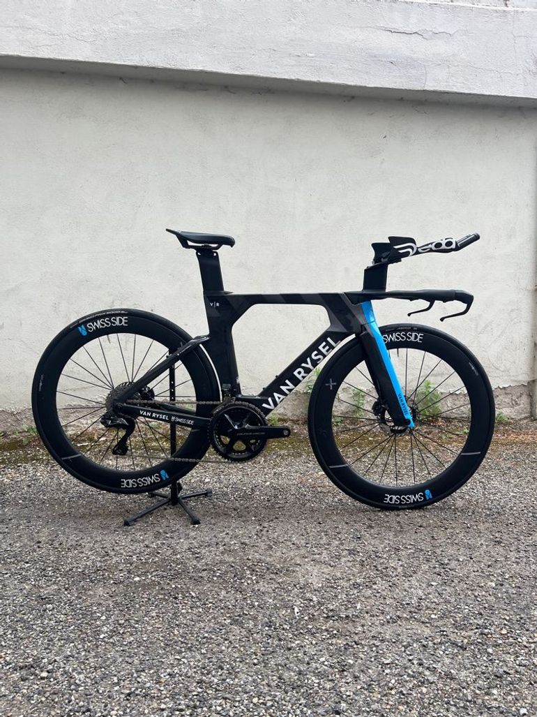 Used Van rysel XCR UCI Decathlon Dura Ace 2025 Road & Gravel — image 1 of 10