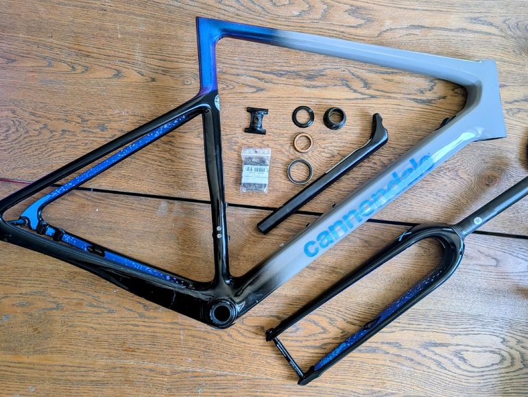 Used Cannondale SuperSix EVO CX/SE Frameset 2023 Frameset 2023 Road & Gravel — image 1 of 15