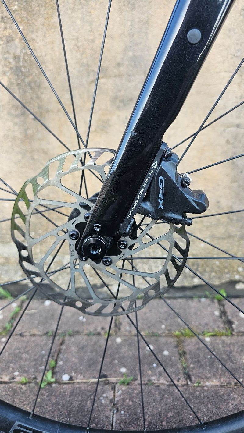 Used Giant Revolt Shimano GRX 2023 Road & Gravel, Black — image 4 of 13