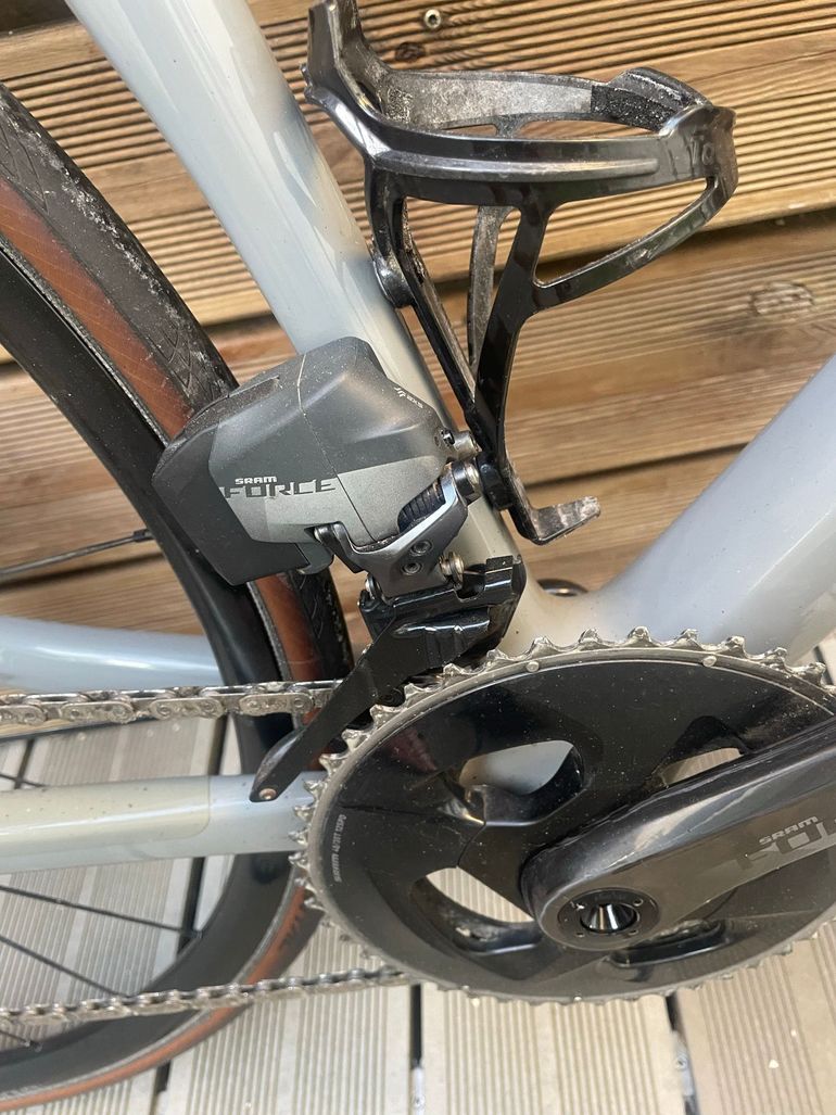 Used Canyon Ultimate CF SL 8 Disc eTap 2021 2021 Road & Gravel — image 3 of 3