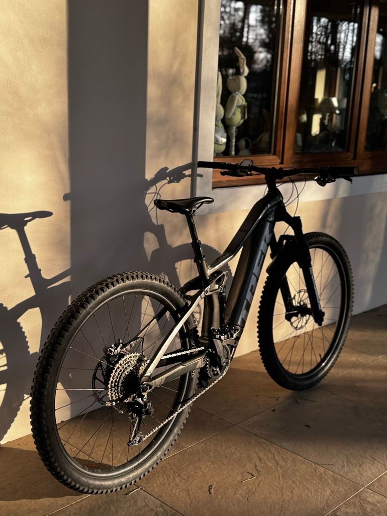 Used Trek Rail 7 Gen 2 2023 2023 Mountainbike, Black, 29 — image 2 of 6