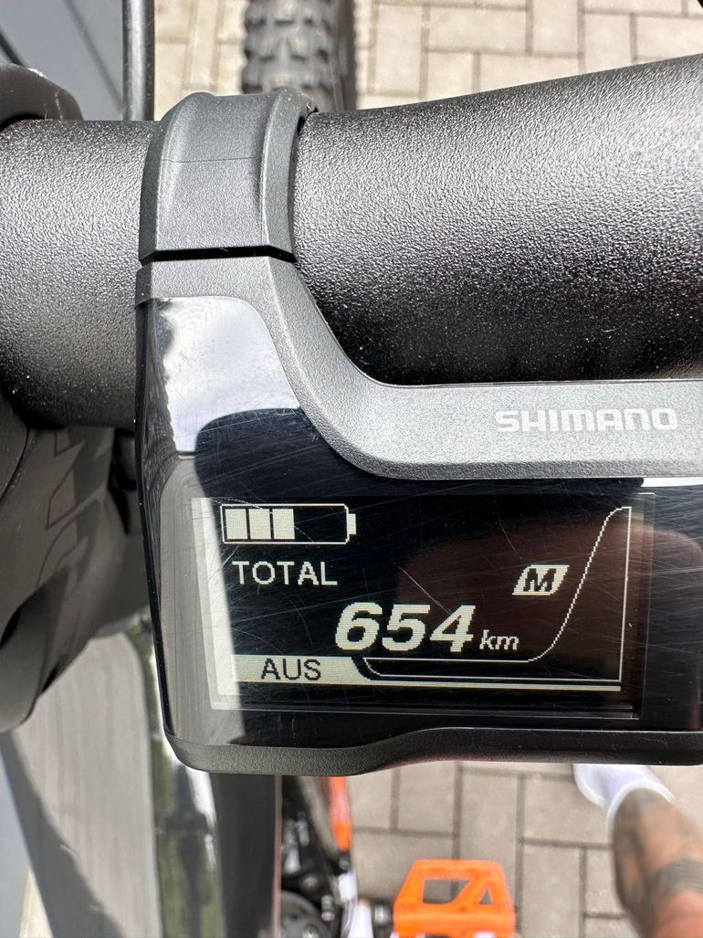 Used Canyon Spectral:ON CF 8 2024 2024 Mountainbike, Black, 29, 27.5 — image 12 of 15