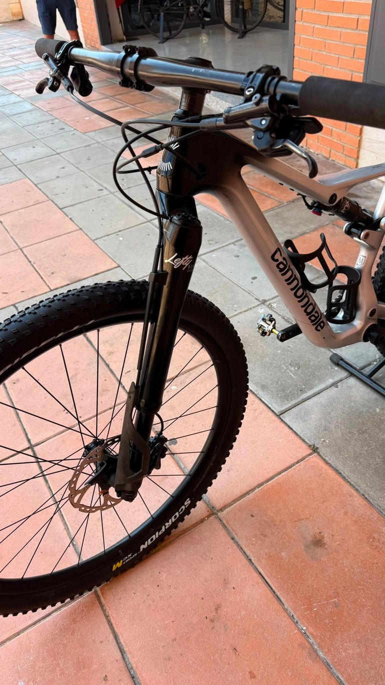 Used Cannondale Scalpel Carbon 3 2023 2023 Mountainbike — image 3 of 15