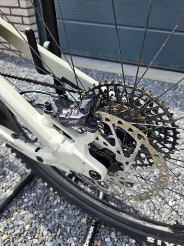 Used Moustache Game 160.9 2025 2025 Mountainbike, Light Gray, 29 — image 13 of 14