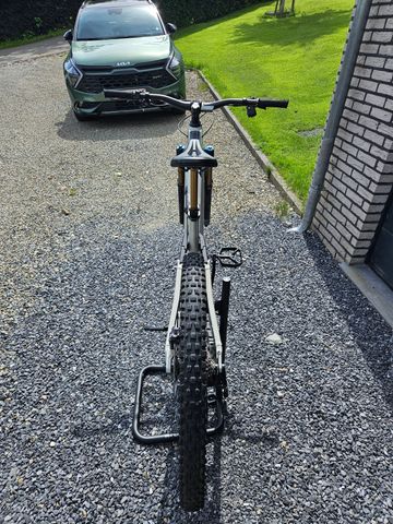 Used Moustache Game 160.9 2025 2025 Mountainbike, Light Gray, 29 — image 7 of 14