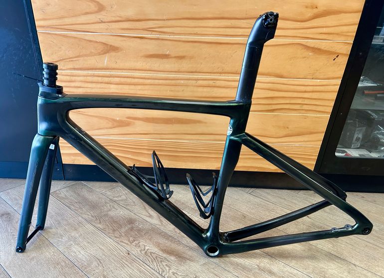 Used Specialized S-Works Tarmac SL7 2021 Frameset 2021 Road & Gravel, Grün — image 2 of 6