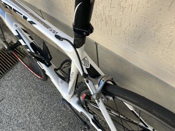 Used Trek Madone 5.5 2011 2011 Road & Gravel, Weiß — image 3 of 3