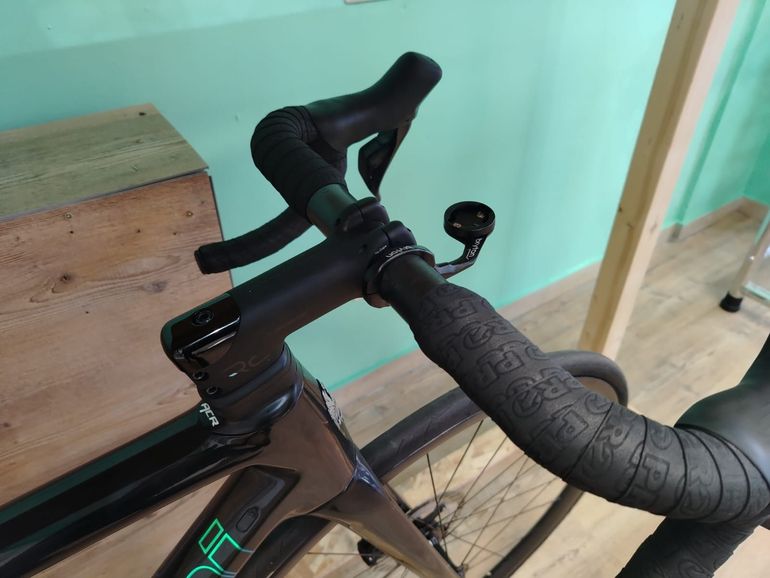 Used Bianchi Specialissima - Ultegra Di2 2022 2022 Road & Gravel — image 1 of 4