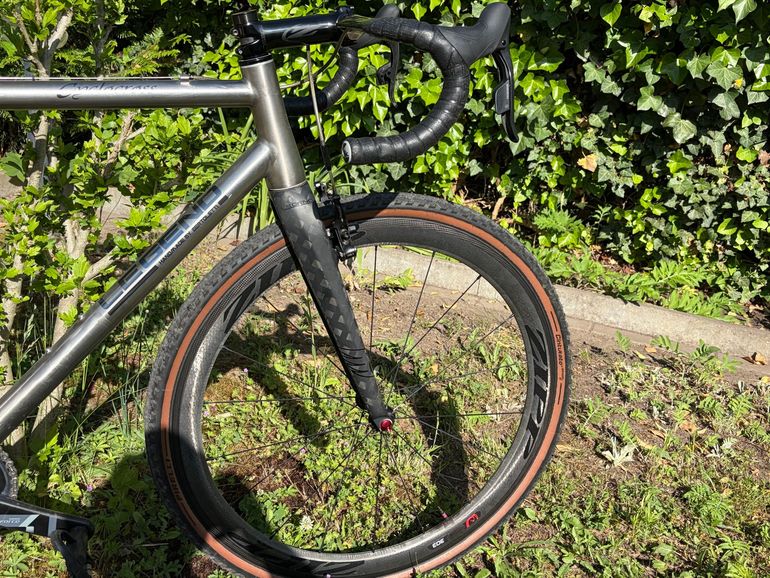 Used Legend Legend Custom SRAM Red eTap 2020 Road & Gravel — image 2 of 21