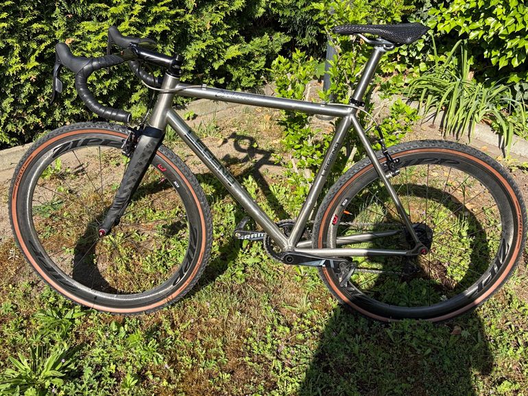 Used Legend Legend Custom SRAM Red eTap 2020 Road & Gravel — image 16 of 21