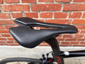 Used Pinarello Dogma Shimano Ultegra Di2 2024 Road & Gravel, Black — image 9 of 15