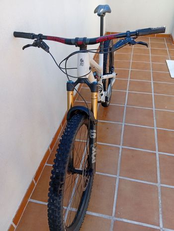 Used Canyon Spectral 125 CF 9 2023 2023 Mountainbike — image 10 of 22