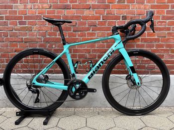 Used Bianchi Infinito Shimano 105 2023 Road & Gravel