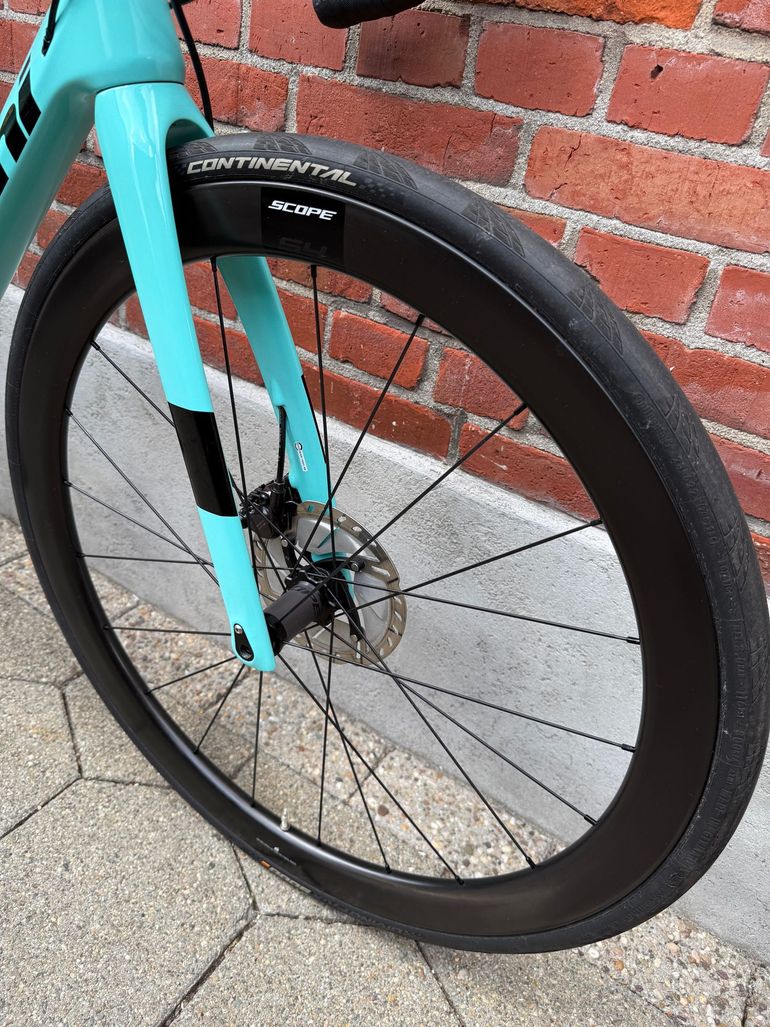 Used Bianchi Infinito Shimano 105 2023 Road & Gravel, Green — image 4 of 14