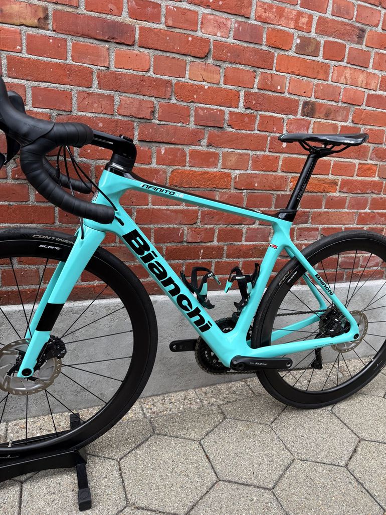 Used Bianchi Infinito Shimano 105 2023 Road & Gravel, Green — image 12 of 14