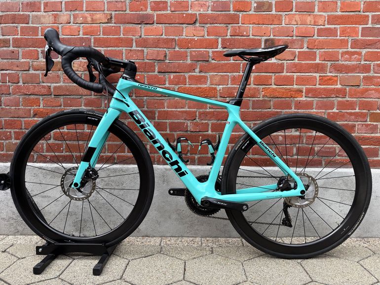 Used Bianchi Infinito Shimano 105 2023 Road & Gravel, Green — image 11 of 14