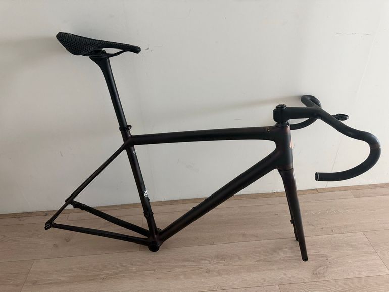 Used Specialized S-Works Aethos Frameset 2021 Frameset 2021 Road & Gravel, Purple — image 1 of 6