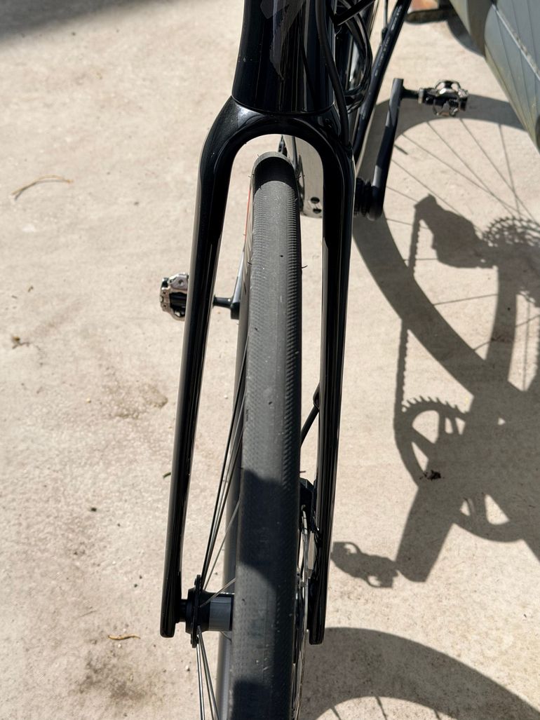 Used Specialized Roubaix SL8 Sport Apex 2024 2024 Road & Gravel — image 4 of 19