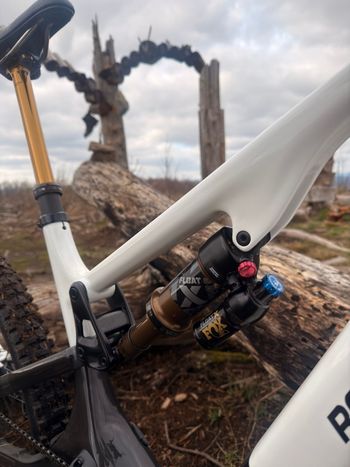 Used Rocky Mountain Instinct Powerplay SL Carbon 90 2025 2025 Mountainbike — image 5 of 10