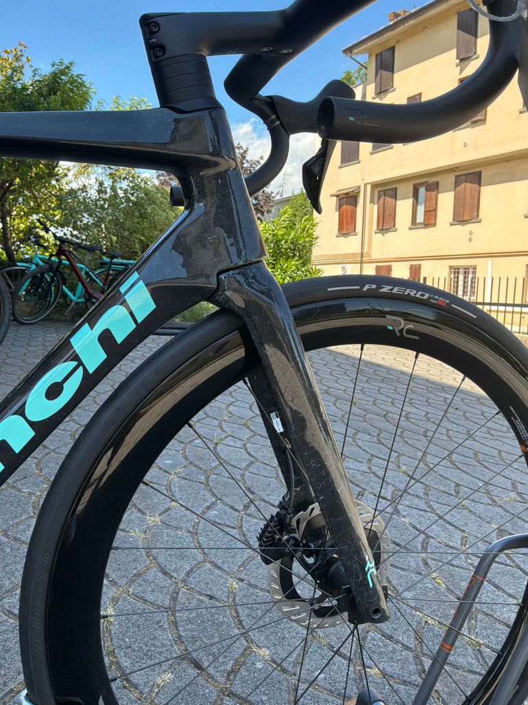 Used Bianchi Specialissima Shimano Dura Ace Di2 2026 Road & Gravel, Black — image 3 of 8