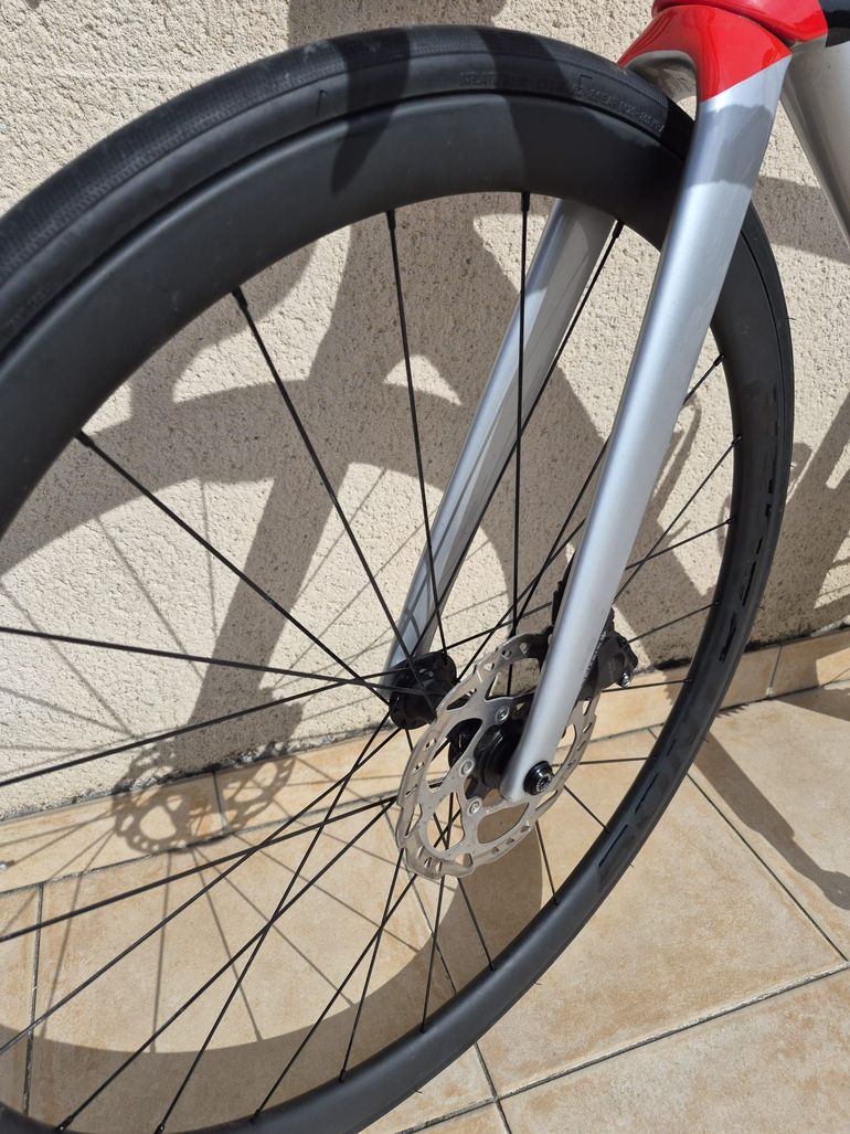Used Trek EMONDA SL PRO 52 2023 Road & Gravel — image 3 of 5