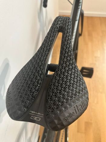 Used Canyon Endurace CF SL Disc 8.0 Di2 2019 2019 Road & Gravel — image 5 of 20