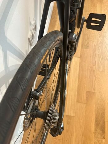 Used Canyon Endurace CF SL Disc 8.0 Di2 2019 2019 Road & Gravel — image 3 of 20